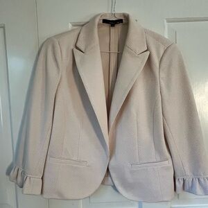 Amanda & Chelsea Textured Cream Jacket